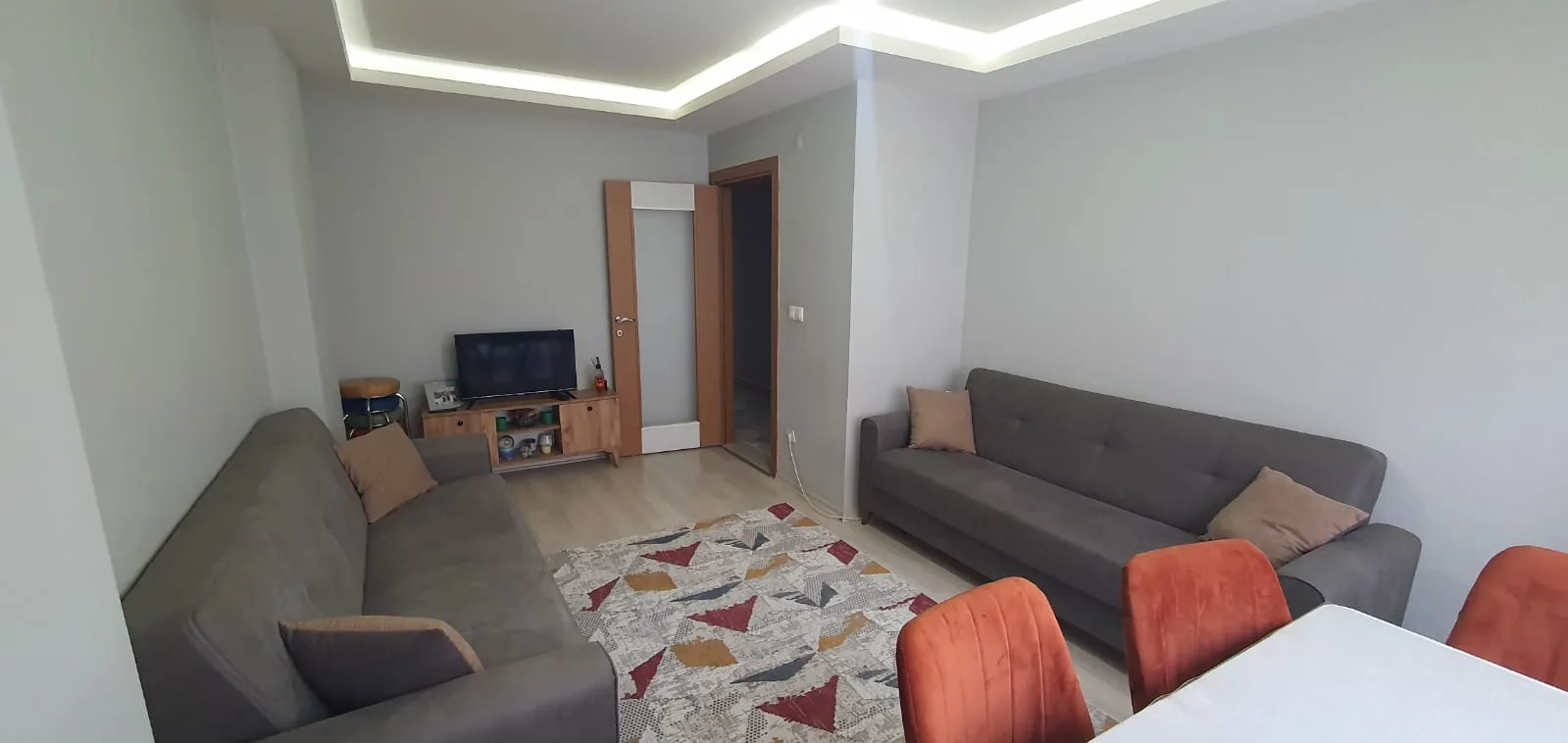 Bahçelievler Yenibosna'da Satılık 2+1 80m² Daire