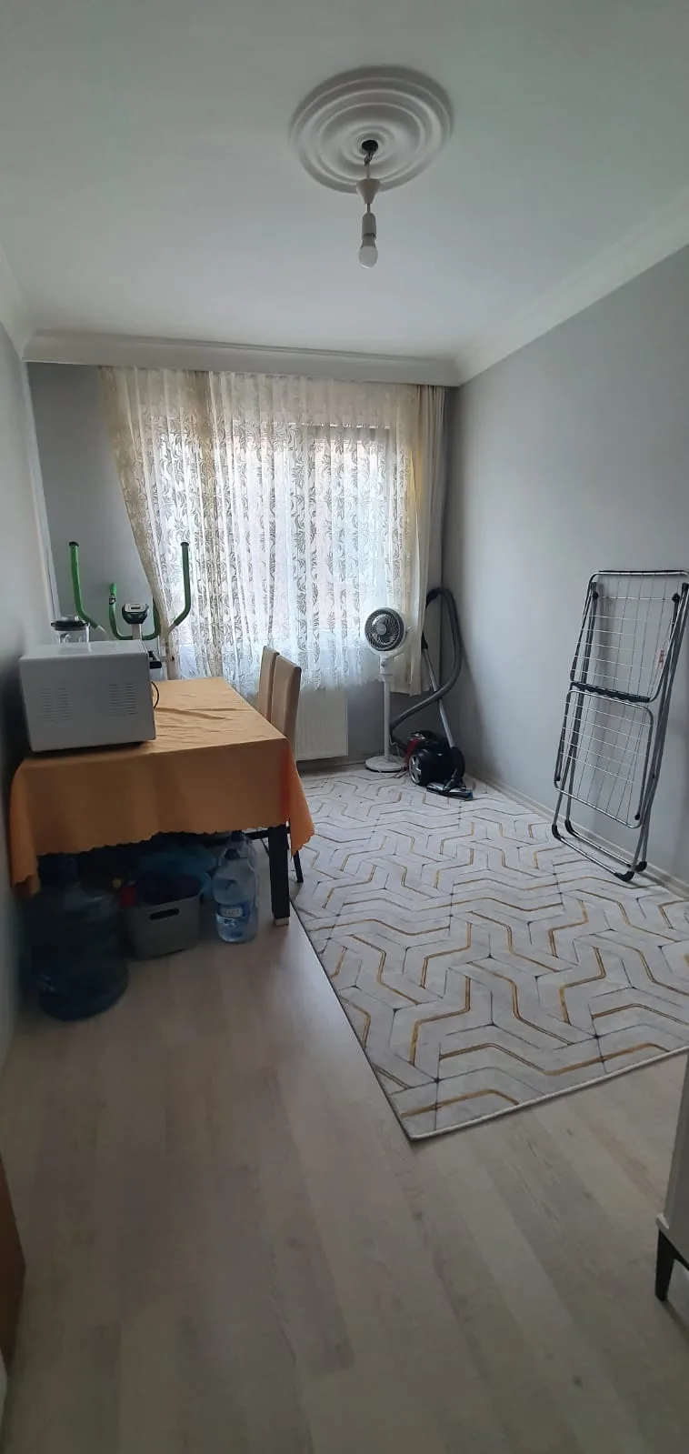 Bahçelievler Yenibosna'da Satılık 2+1 80m² Daire