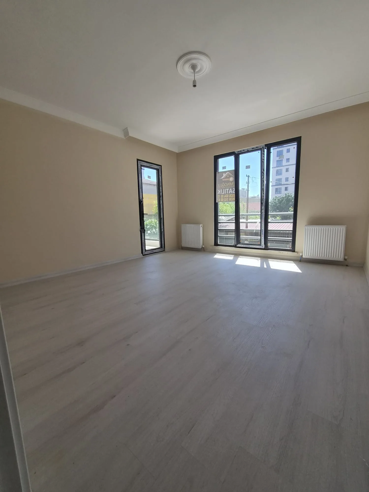 Sultanbeyli Giresun Caddesinde Acil Satılık 6+1 Dubleks Daire